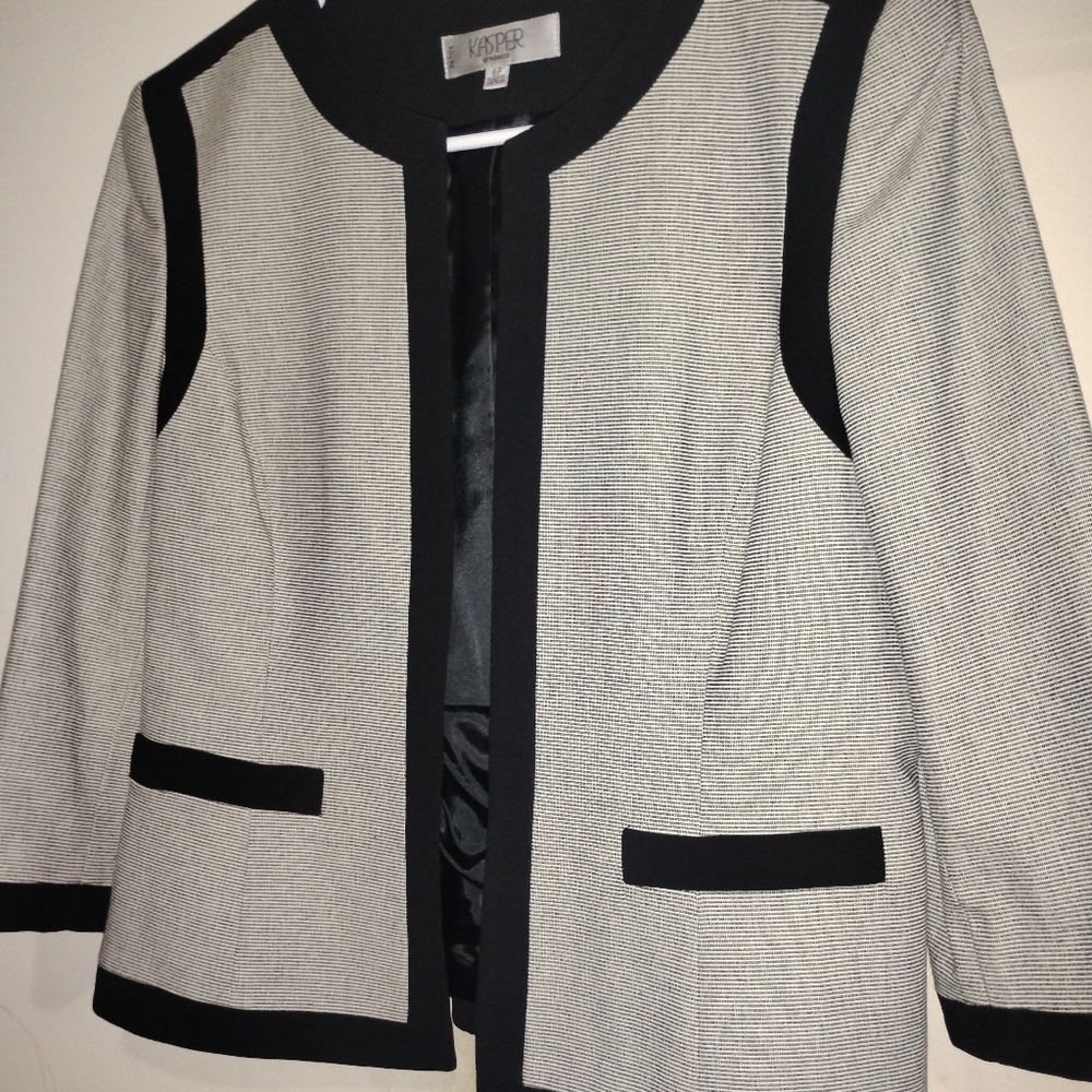 Stylish Blazer Kasper Cotton lined Kasper Open Blazer Woman’s 6P Black trim Ac - Picture 3 of 13